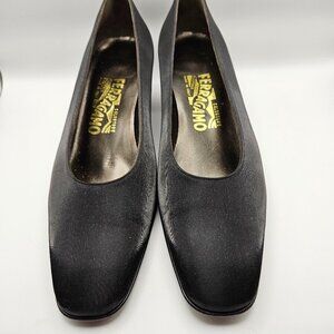 Salvatore Ferragamo Black Satin Pumps – Dublino 4cm Heel – Size 8.5 B AAAA